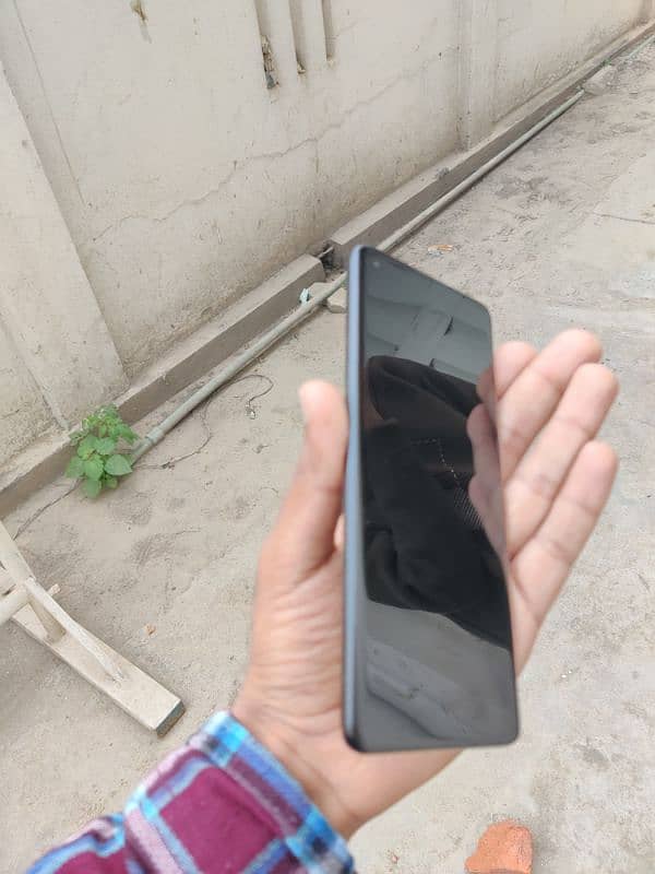 OnePlus 9 pro 256gb glass crack With Charger 100W 8