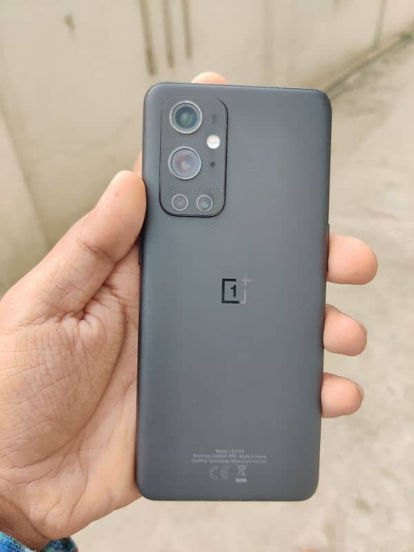 OnePlus 9 pro 256gb glass crack With Charger 100W 10