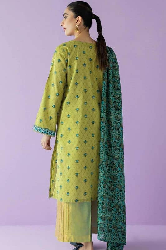 3 Pcs Women's Unstitched Lawn Printed Suit 3