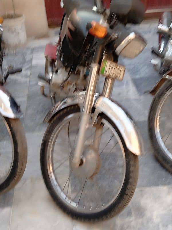 Honda 70cc original bike good condition 1