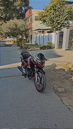 honda CB 150 F