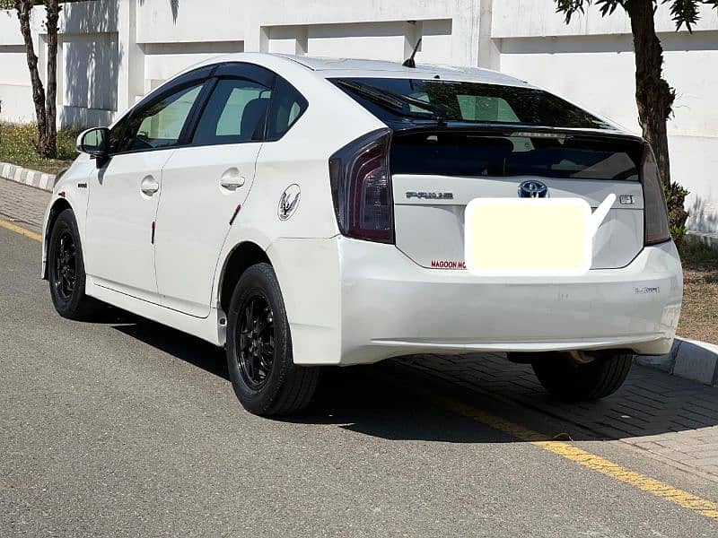 Toyota Prius hybrid urgent sale 1