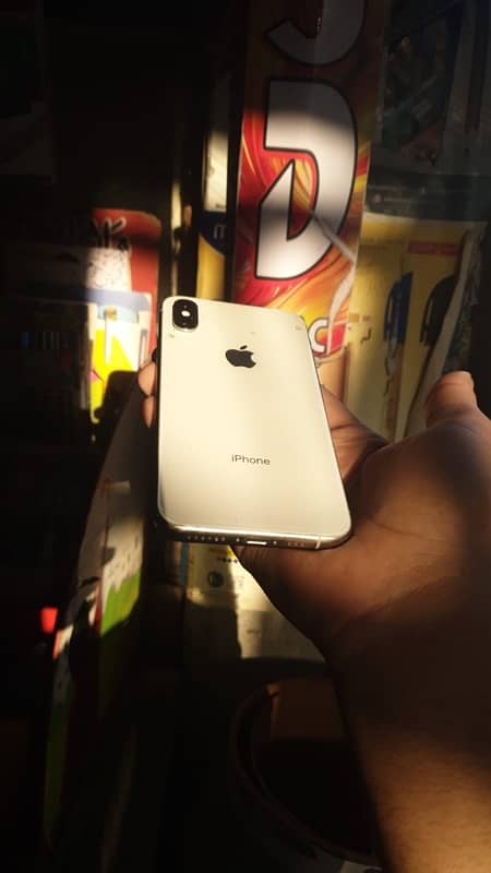 iPhone XS 64gb (exchange possible with google) 0