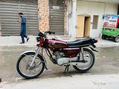 Honda 125 2021 model red color contact whatapp