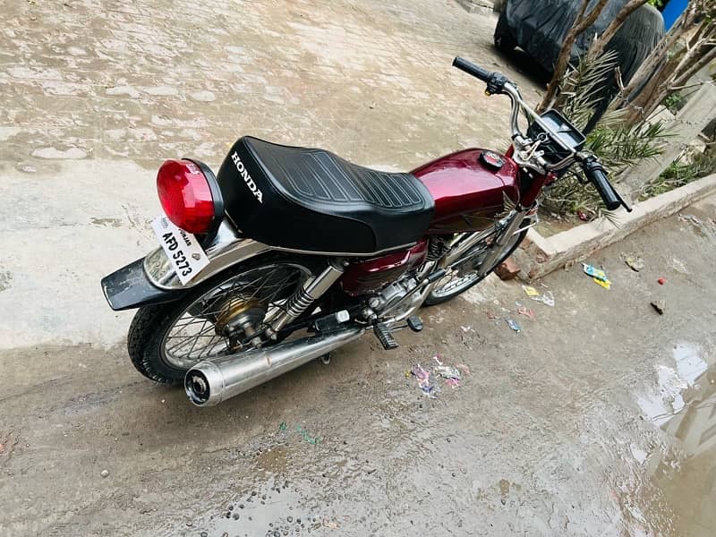 Honda 125 2021 model red color contact whatapp 4