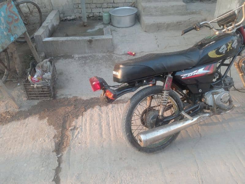 United 100 cc for sal madal 2016 full ok ha bik hafzabad ma35000 2