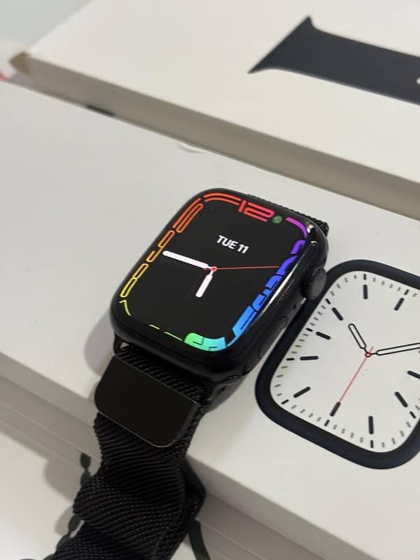 Apple Watch Series 7 with box 8