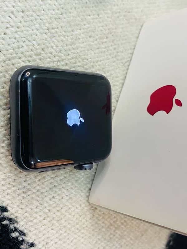 Apple watch series 3 42mm Nike + edition waterpack 14