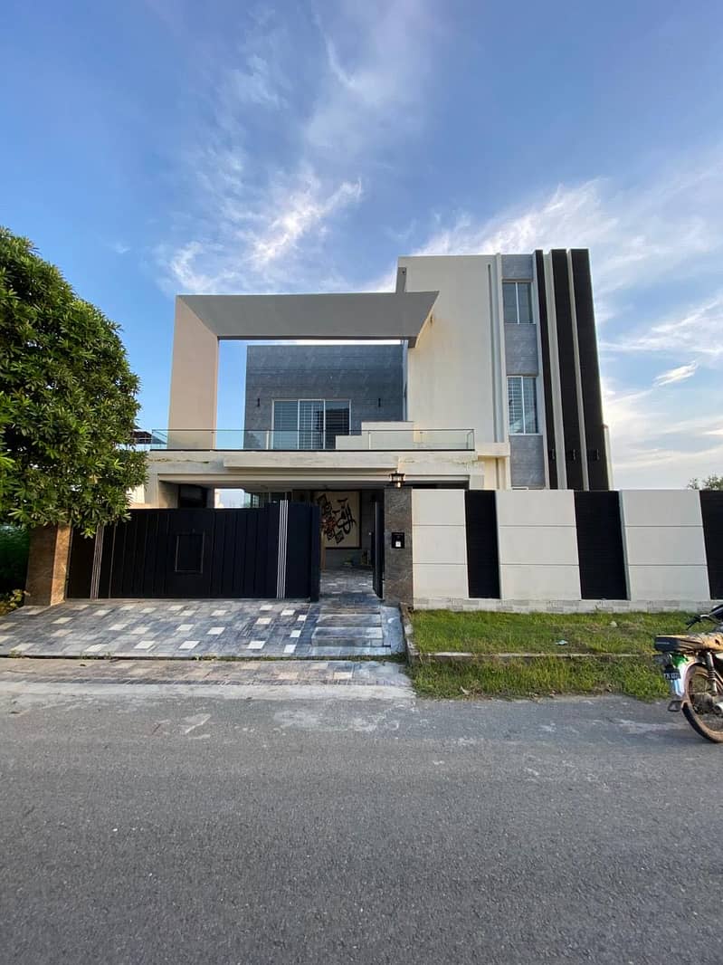 20 Marla Luxury House For Sale 1 January 2025 0