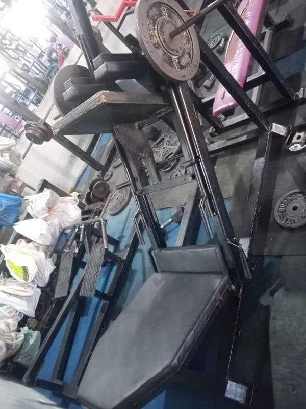 Gym equipment machines Complete Setup for sale. 1