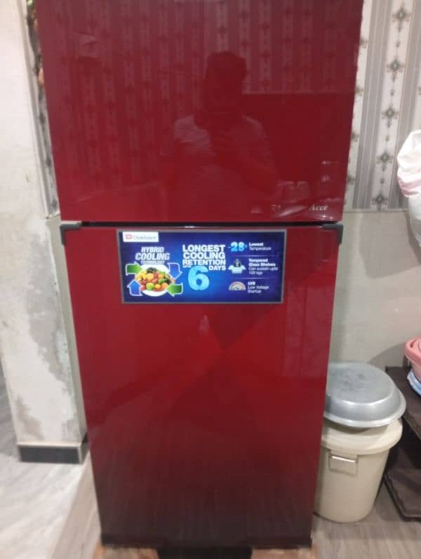 Dawlence fridge just box opened 1
