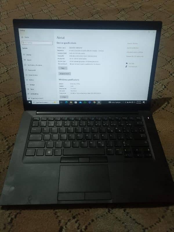 Dell. . . Latitude 7480 2