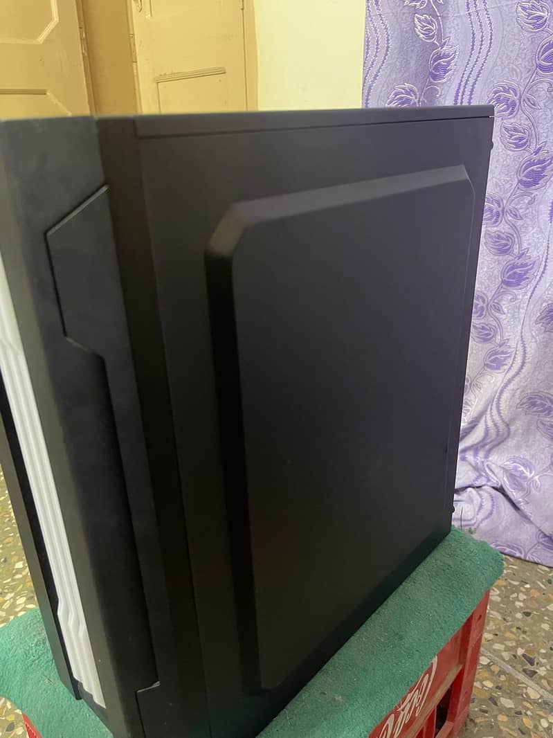 Gaming PC (Core i7 4th, 16GB ram, 128GB ssd 500GB hdd, Rx580 8GB card) 3