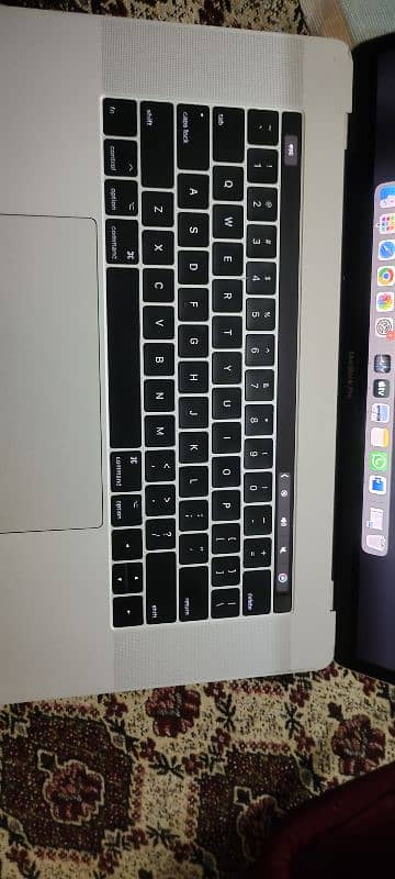 MacBook pro 2017 2