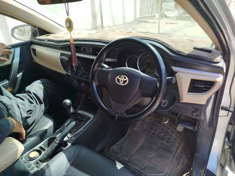 Toyota Corolla GLI 2014 4