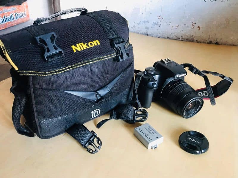 canon 1000d for sale no issue no open repair 1