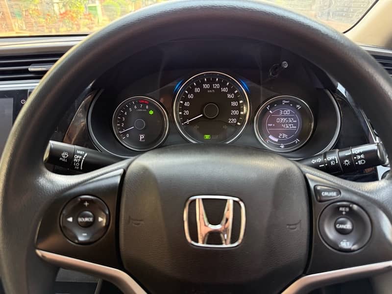 Honda City Aspire 2021 8