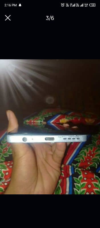 Infinix hot 30 16/128 with box no open repair back crack hai 3