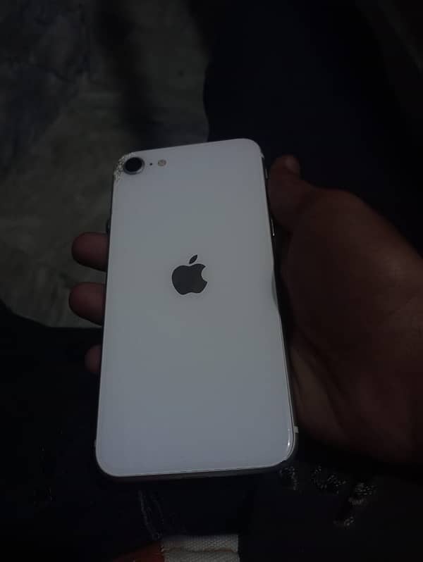 iPhone se2020 0