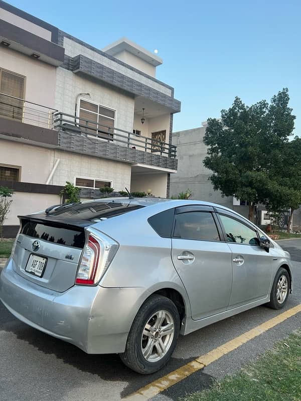 Toyota Prius 2016 12