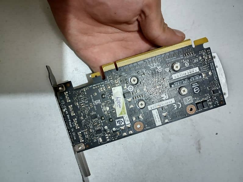 Quadro p620 2gb DDR5 2