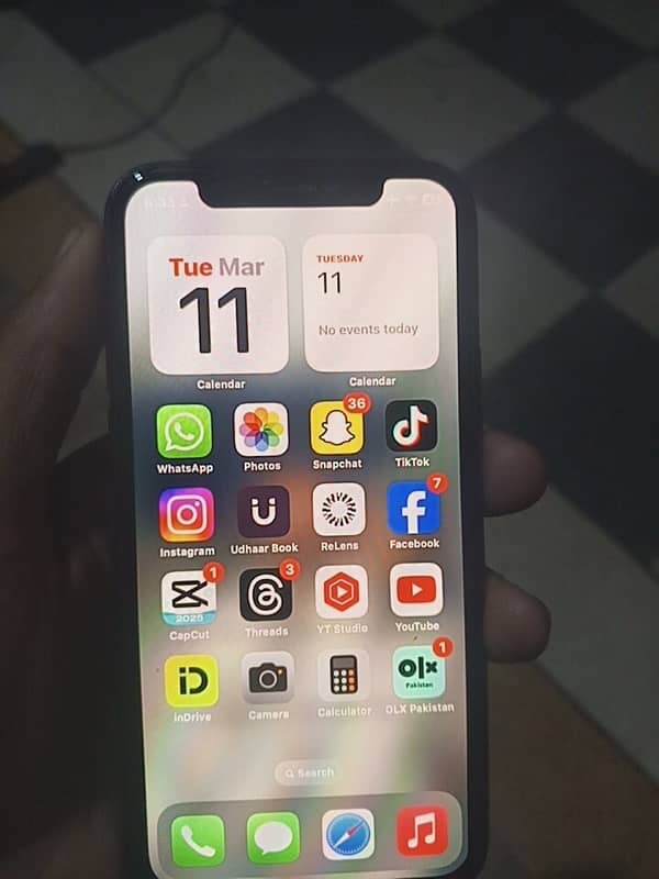 iPhone 11 Pro 1