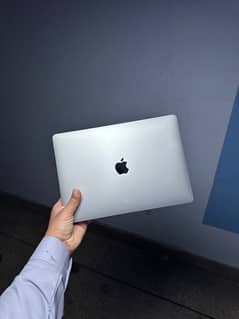 macbook air 2020