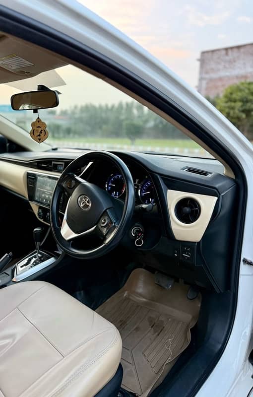 Toyota Corolla Altis dec 2020 registered 2021 10