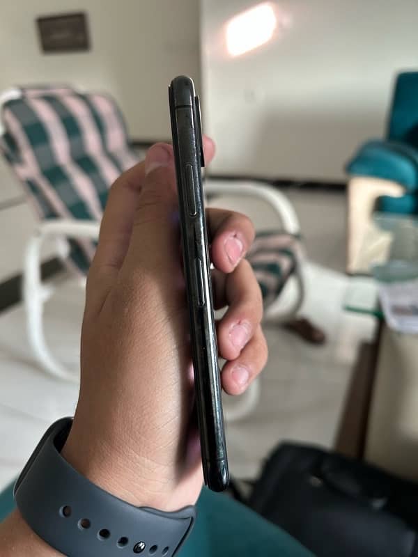 Iphone Xs 64 GB Black 9/10 1