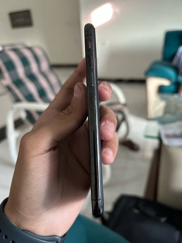 Iphone Xs 64 GB Black 9/10 3