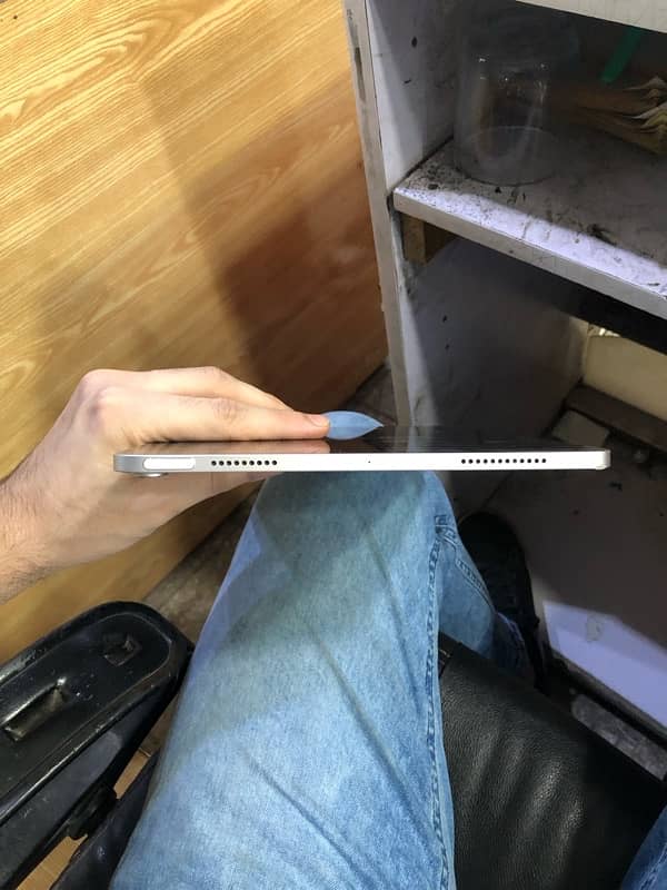 Apple Ipad air 5 100% original 5