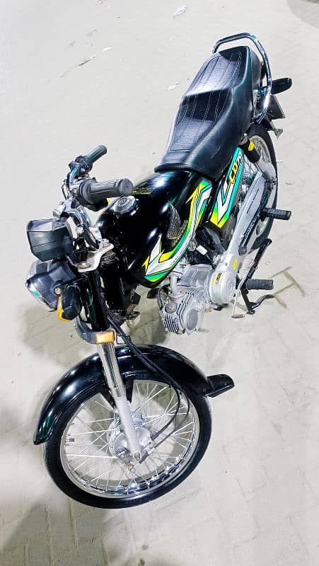 Honda CD-70 Euro2 2023 model Karachi num 1st owner Genuine condition 1