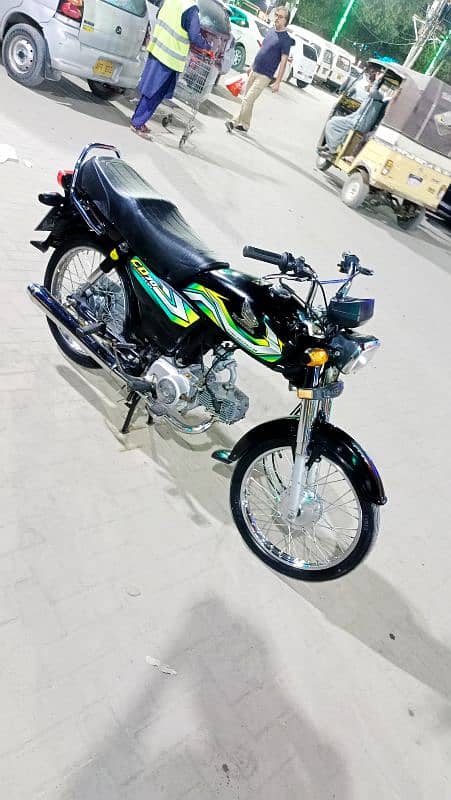 Honda CD-70 Euro2 2023 model Karachi num 1st owner Genuine condition 4