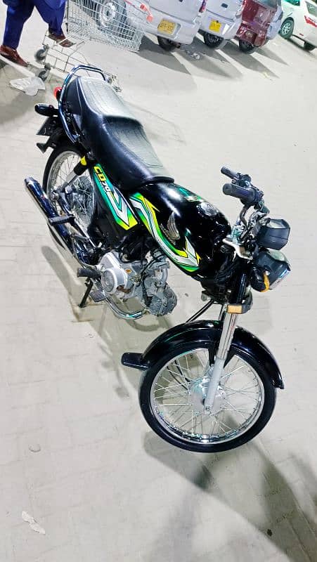 Honda CD-70 Euro2 2023 model Karachi num 1st owner Genuine condition 8