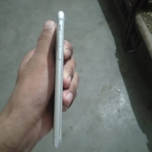 i phone 7 he bilkul new condition me he exchange posibal i phon7 plus 2