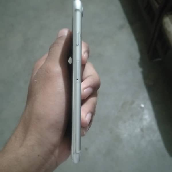 i phone 7 he bilkul new condition me he exchange posibal i phon7 plus 5