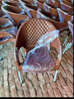 best plastic chairs and tables