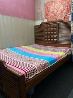 Used Queen size bed for urgent sale