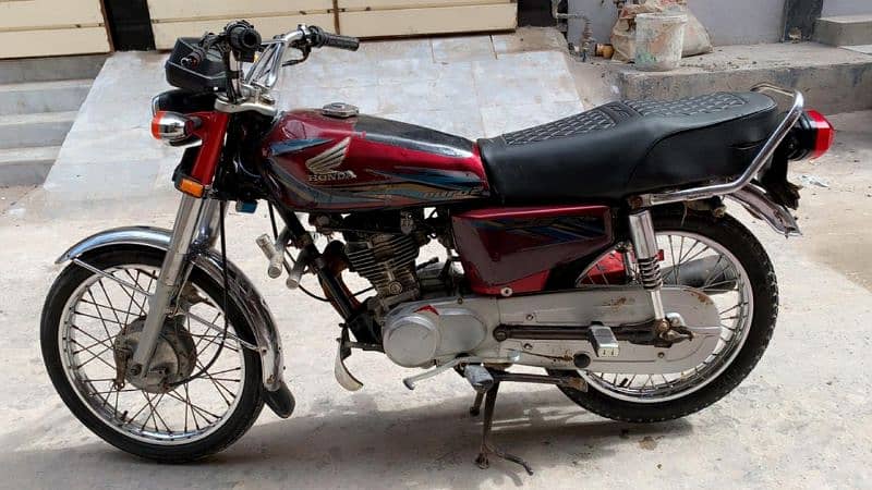 Honda 125/18 Model lush condition all ok documents complete 1