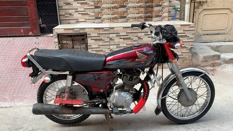 Honda 125/18 Model lush condition all ok documents complete 6