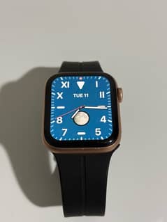 APPLE WATCH SERIES 6 44 MM  CHARGER MINT CONDITION