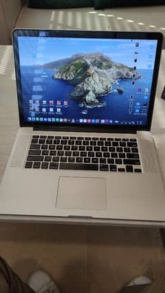 MacBook pro 2015 16" 16gbram  512ssd 4gb graphic card