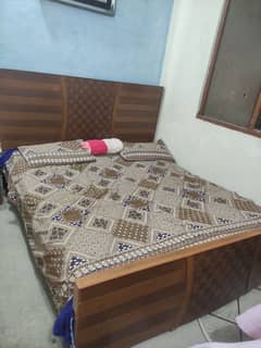 Full Size Bed+Side tabels+Dressing