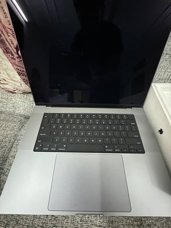 Macbook m1 2021 16 inch 1