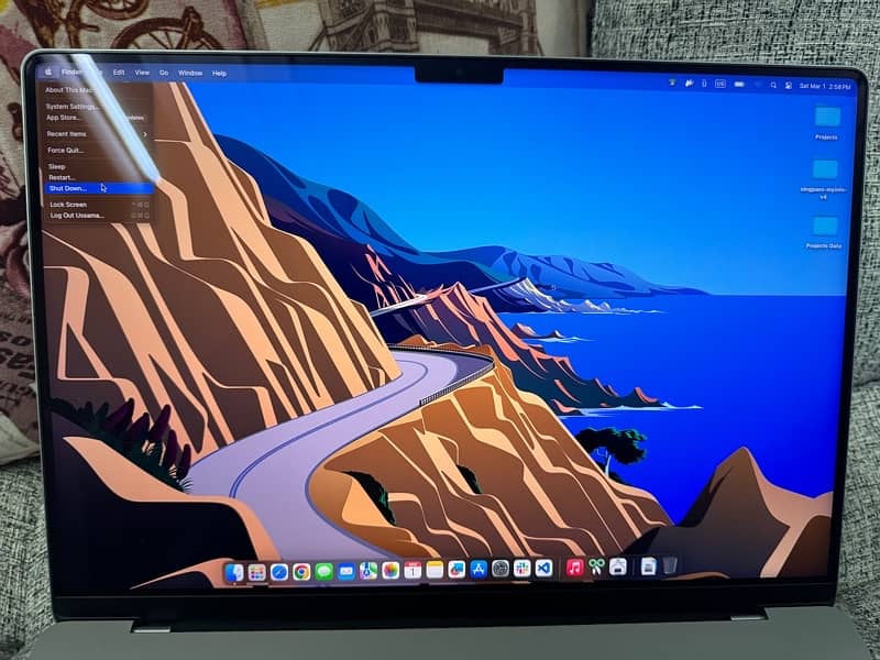 Macbook m1 2021 16 inch 8