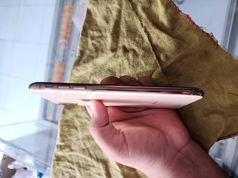 Iphone xs max golden colour dual sim PTA approved 3