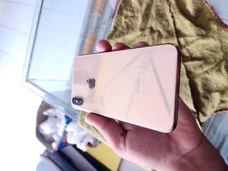 Iphone xs max golden colour dual sim PTA approved 8