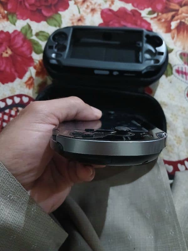 PS VITA 1000 MODDED (JAILBREAK) 6