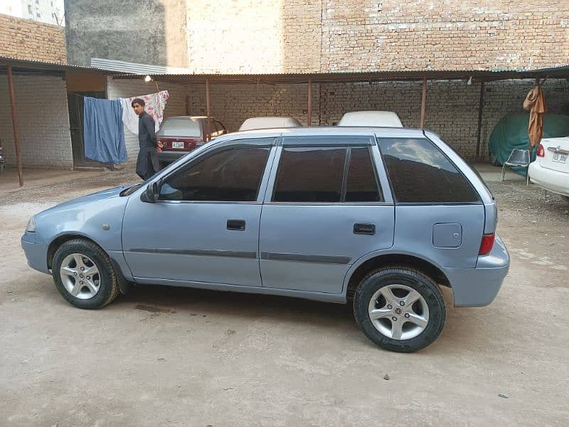 Suzuki Cultus VXR 2001 Automatic 2