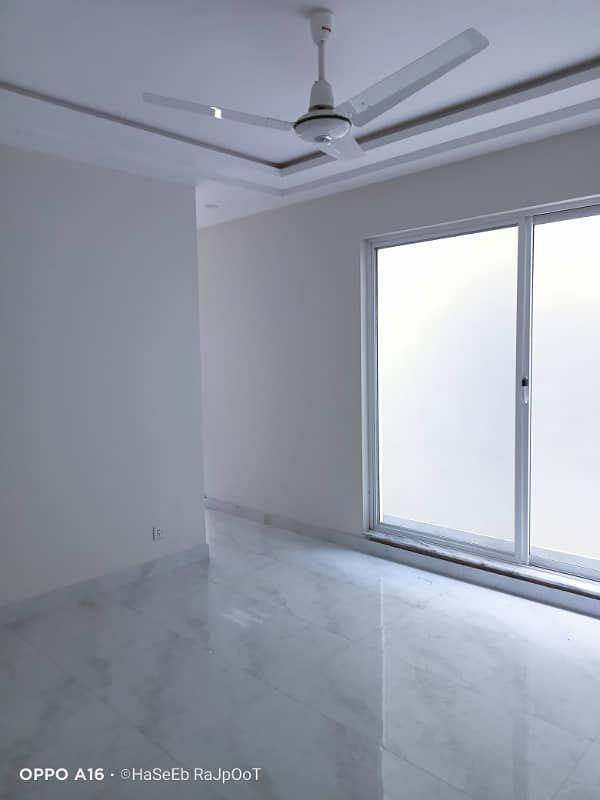 1 Kanal Full House Brand New Available For Rent In Main Cantt. 7